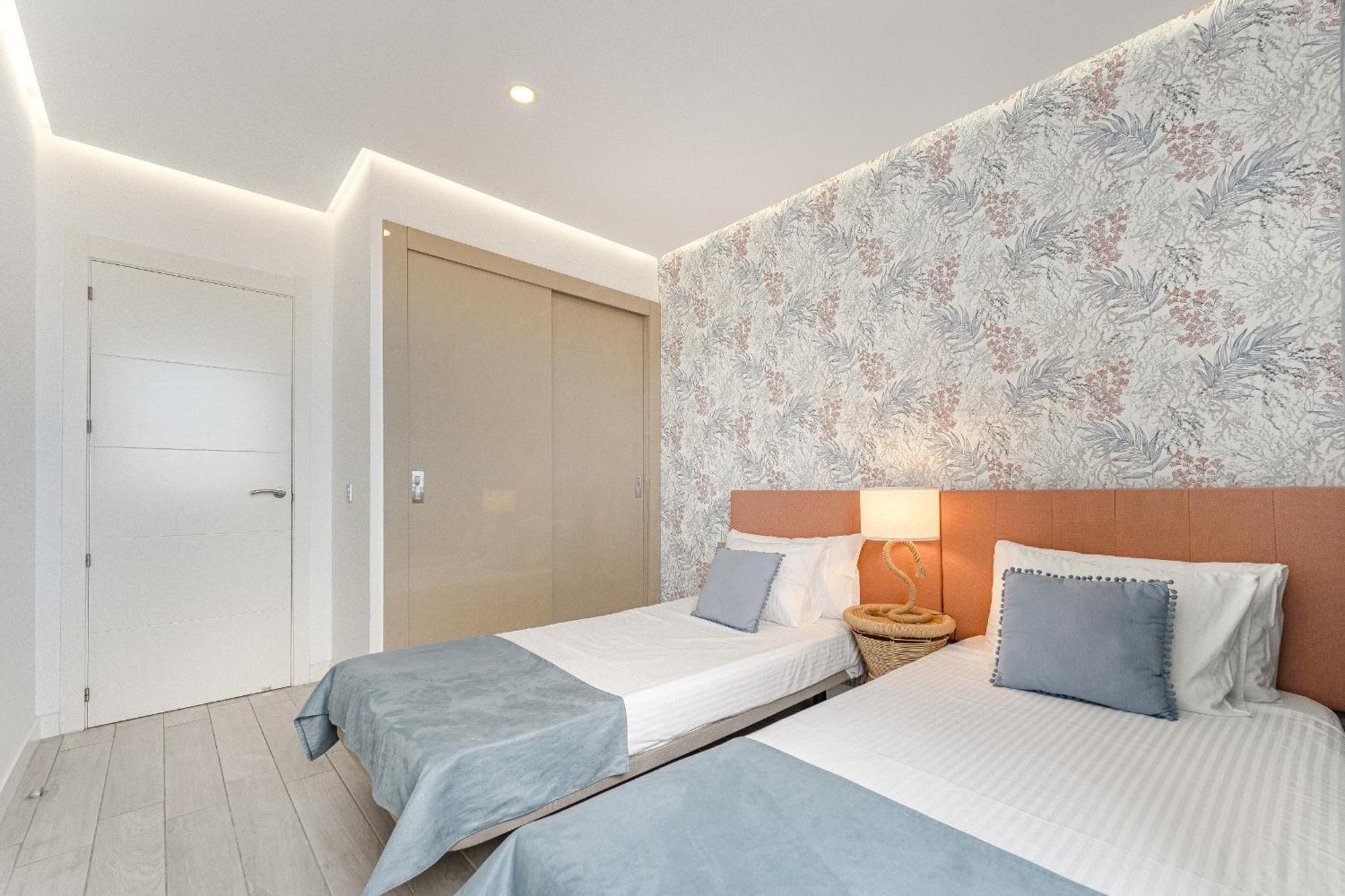 Ocean Garden Playa Paraiso Арона Екстер'єр фото